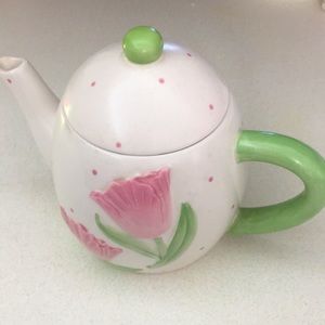 Tea pot food safe